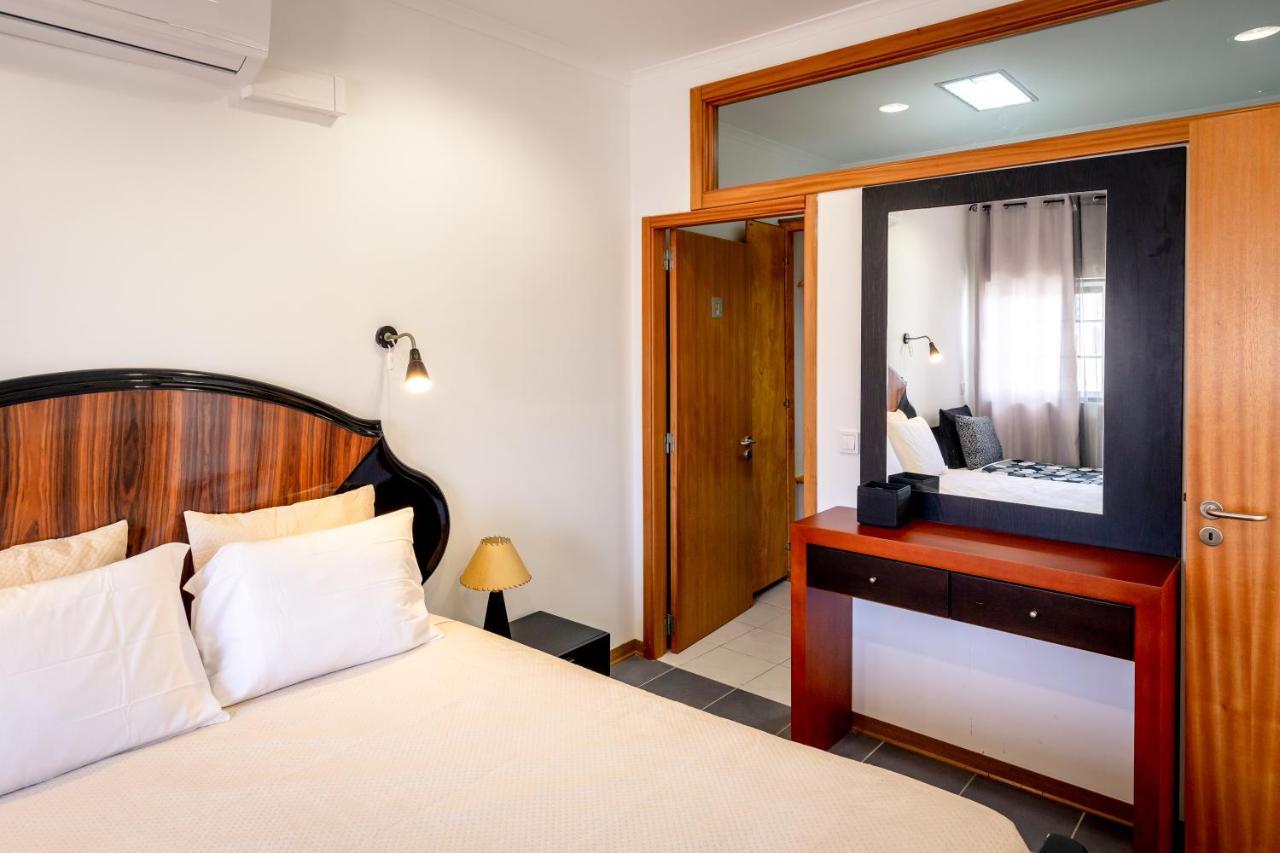 Rocky3 Hostel Angra do Heroísmo Екстериор снимка